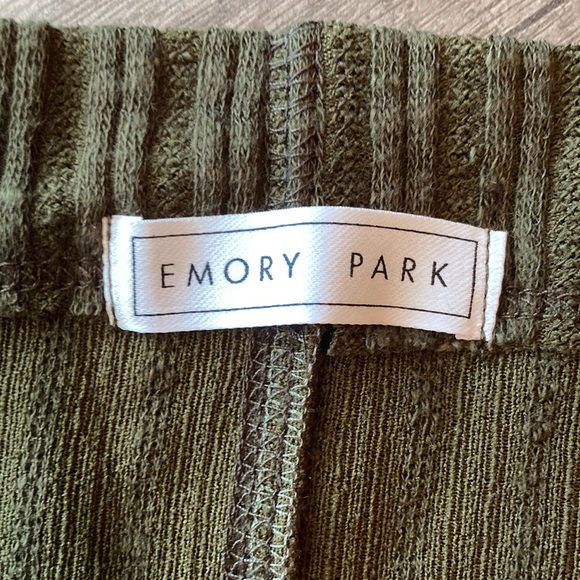 NEW Threadzwear Off the Shoulder Long Sleeve Olive Color Top - Picture 9 of 15